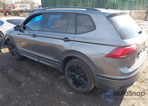 2022 Volkswagen Tiguan 2.0T Se R-Line Black from USA, damaged, VIN 3VV8B7AX2NM141174